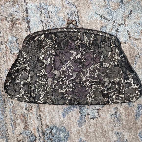 Liz Claiborne hand bag with chain strap - Picture 3 of 6